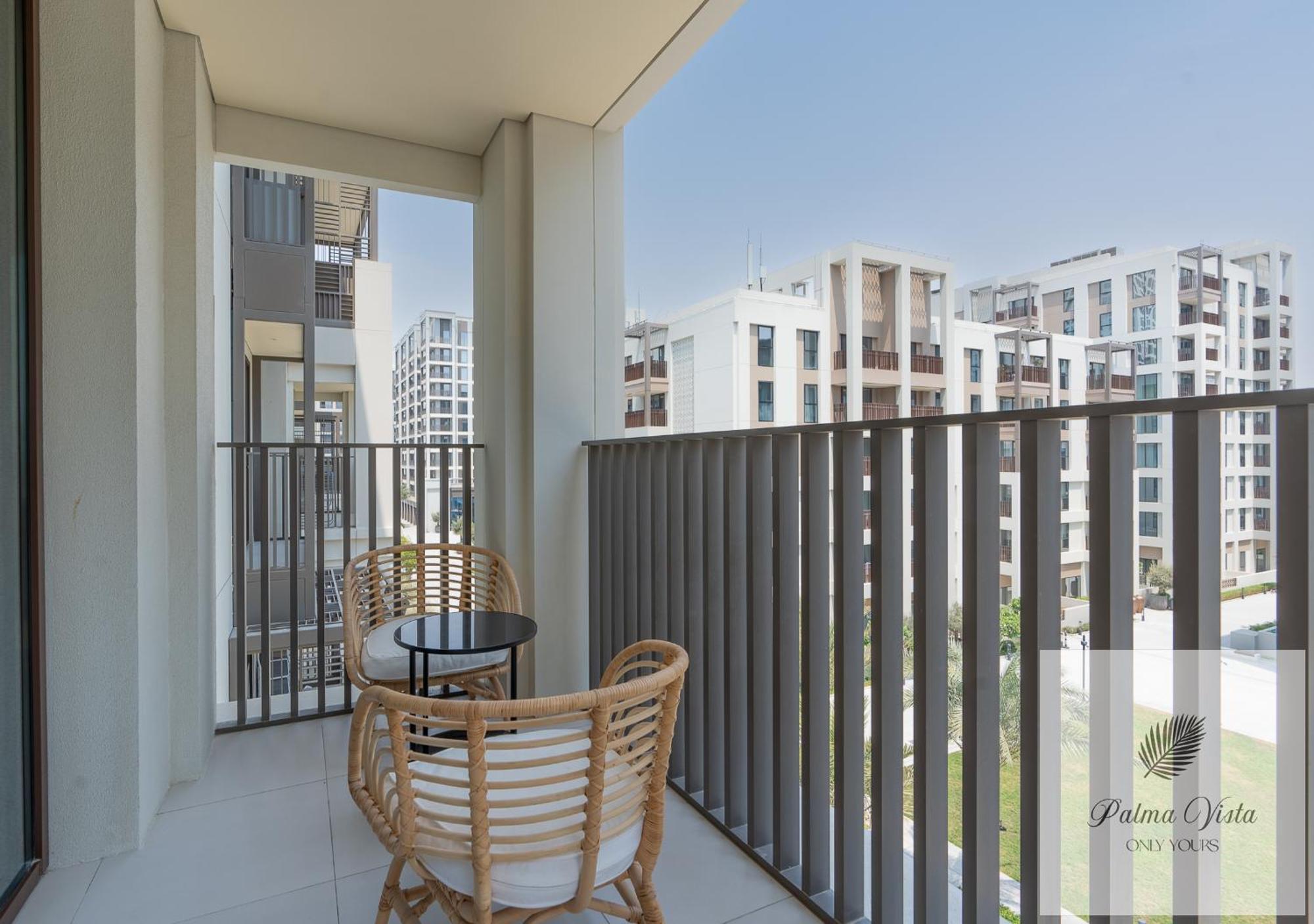 2 Bedroom Modern Corner Unit At Dch Dubai