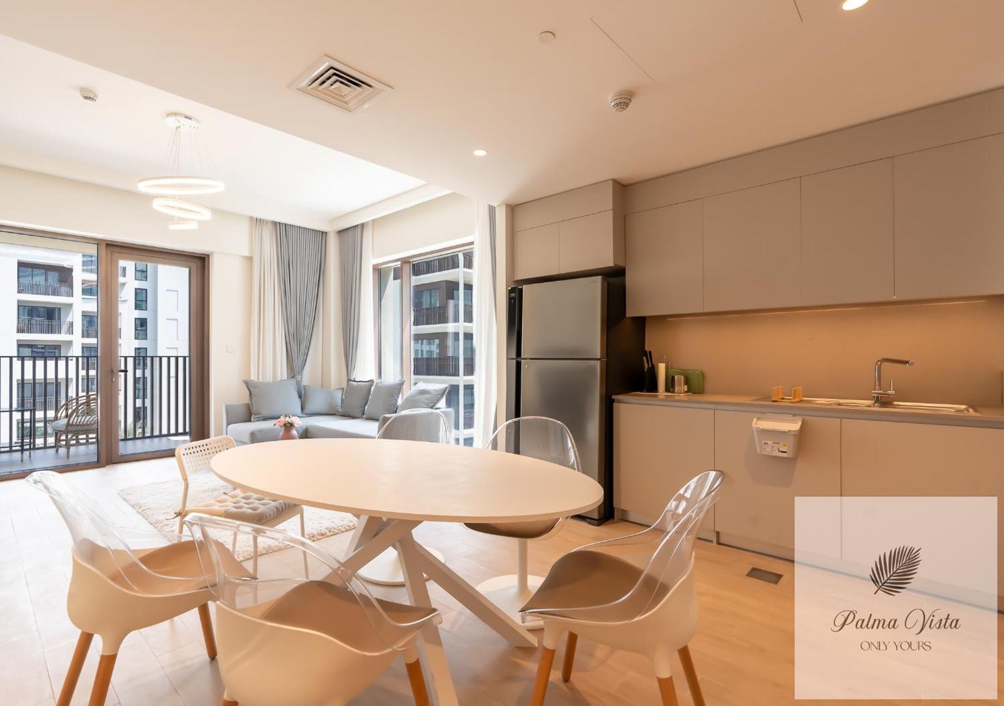 2 Bedroom Modern Corner Unit At Dch Dubai