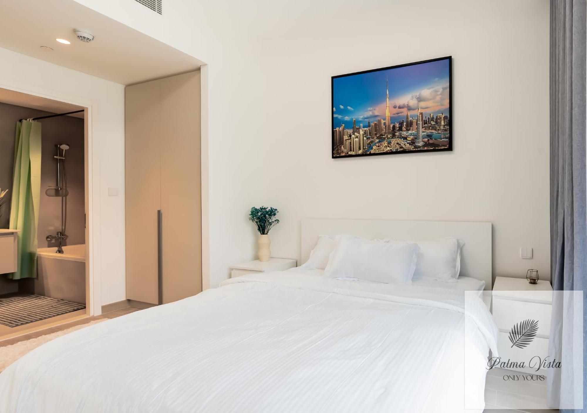 2 Bedroom Modern Corner Unit At Dch