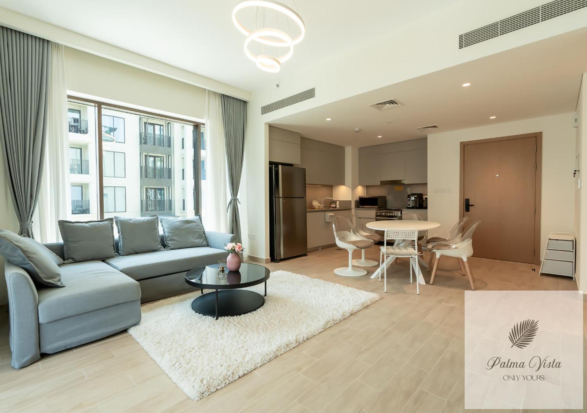Apartment 2 Bedroom Modern Corner Unit At Dch